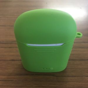 New silicon AirPods case cover